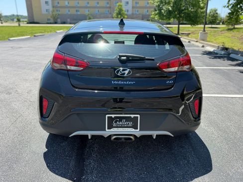 Used 2020 Hyundai Veloster 2.0 FWD image 4