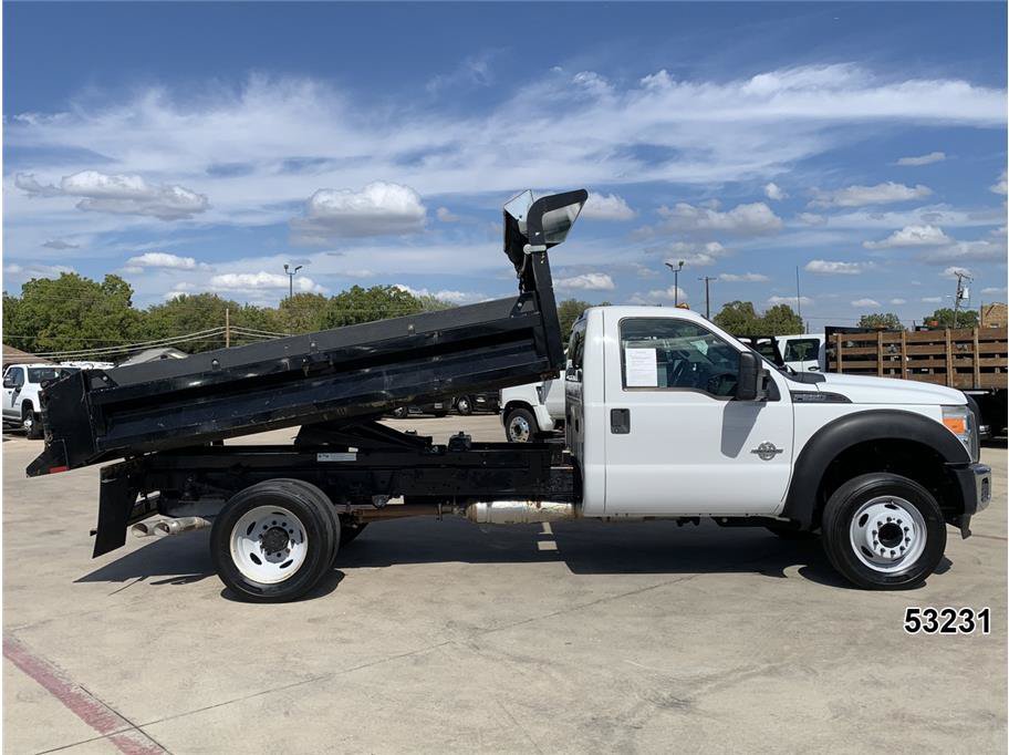 Used 2016 Ford F550 2WD Regular Cab Super Duty image 9