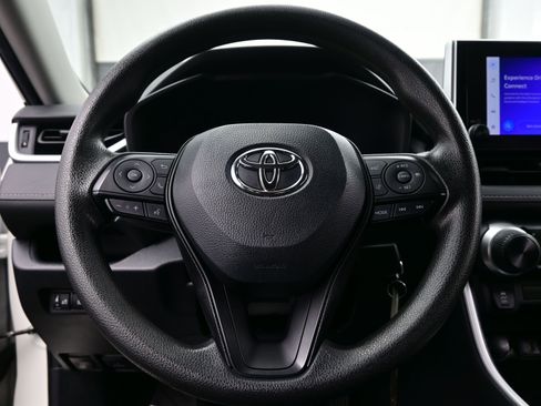 Used 2024 Toyota RAV4 LE image 21