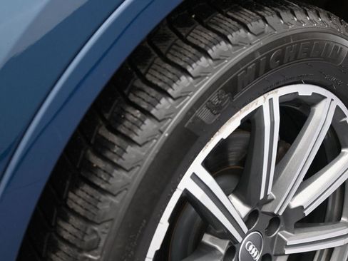 Used 2019 Audi Q7 3.0T Premium Plus w/ Premium Plus Package image 11