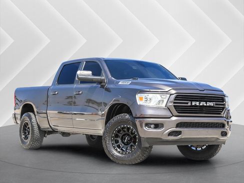 Used 2021 RAM 1500 Big Horn AWD/4WD image 1