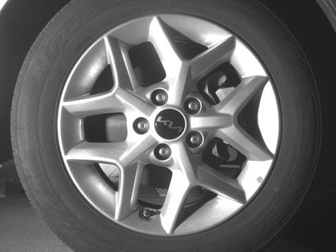 Used 2025 Kia Soul LX w/ LX Technology Package FWD image 10