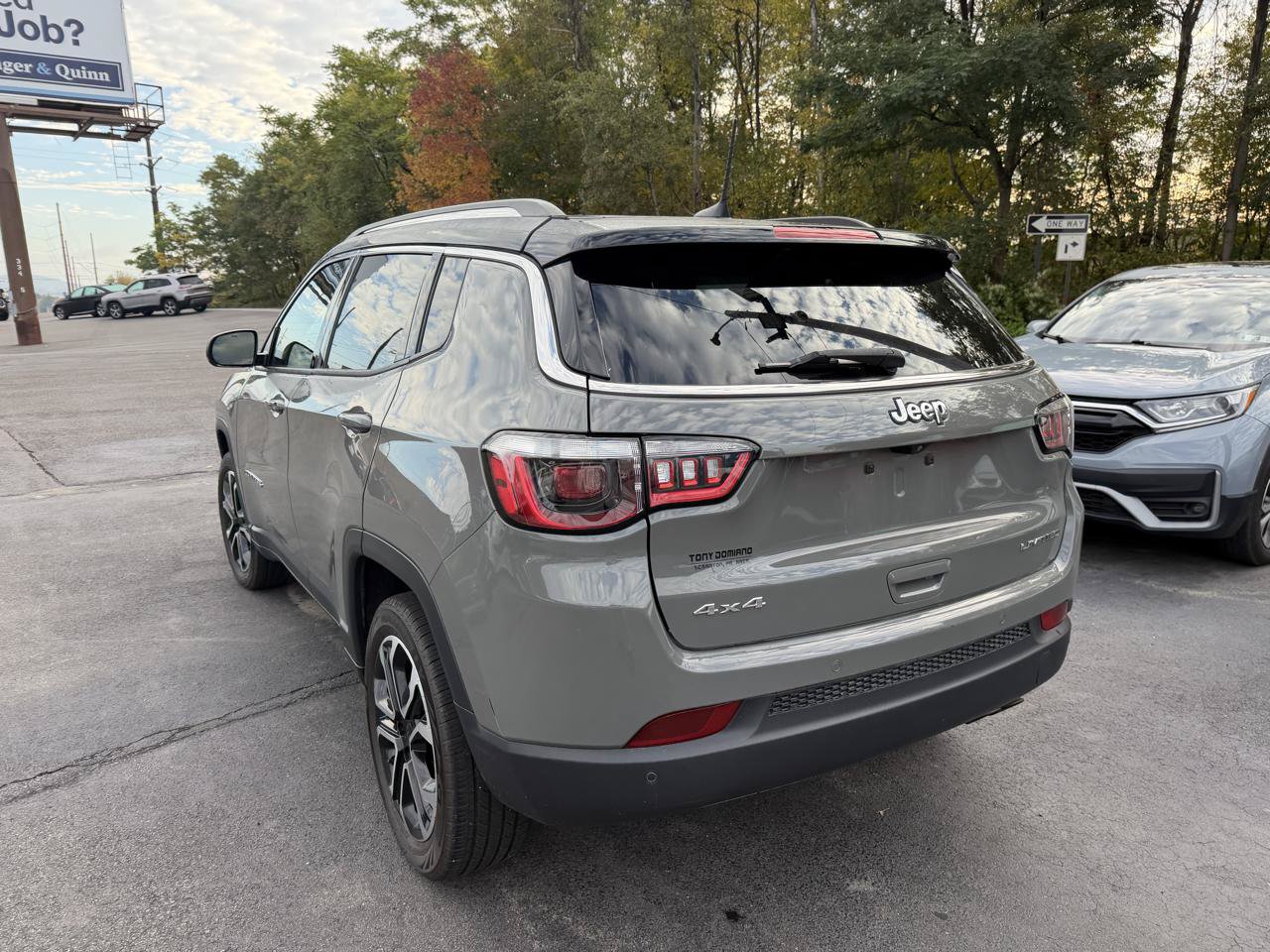 Used 2022 Jeep Compass Limited AWD/4WD image 7