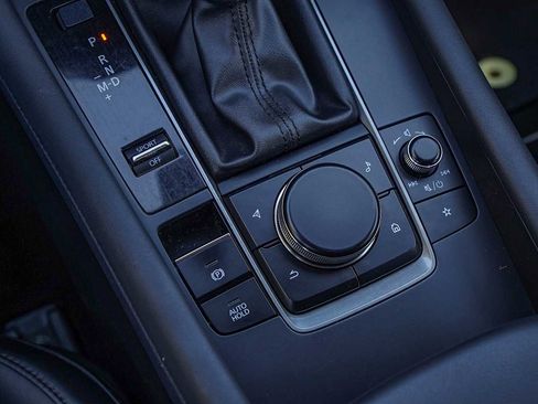 Used 2021 MAZDA MAZDA3 s image 21