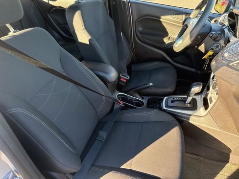 Used 2018 Ford Fiesta SE image 25