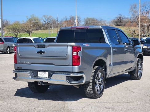 Used 2023 Chevrolet Silverado 1500 LT w/ Leather Package image 5