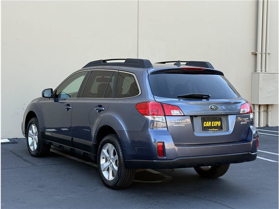 Used 2014 Subaru Outback 2.5i Limited w/ Moonroof Package AWD/4WD image 4
