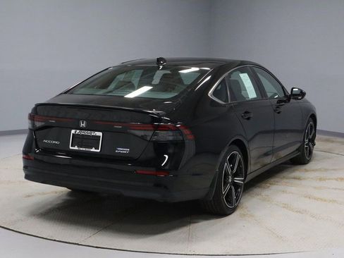 Used 2024 Honda Accord Sport image 10