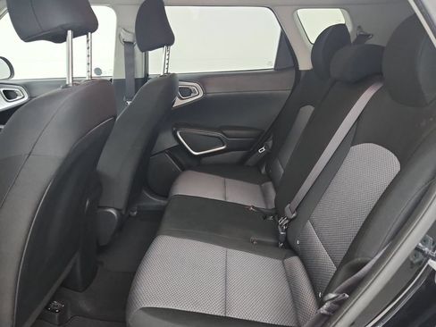 Used 2022 Kia Soul LX w/ Technology Package FWD image 32