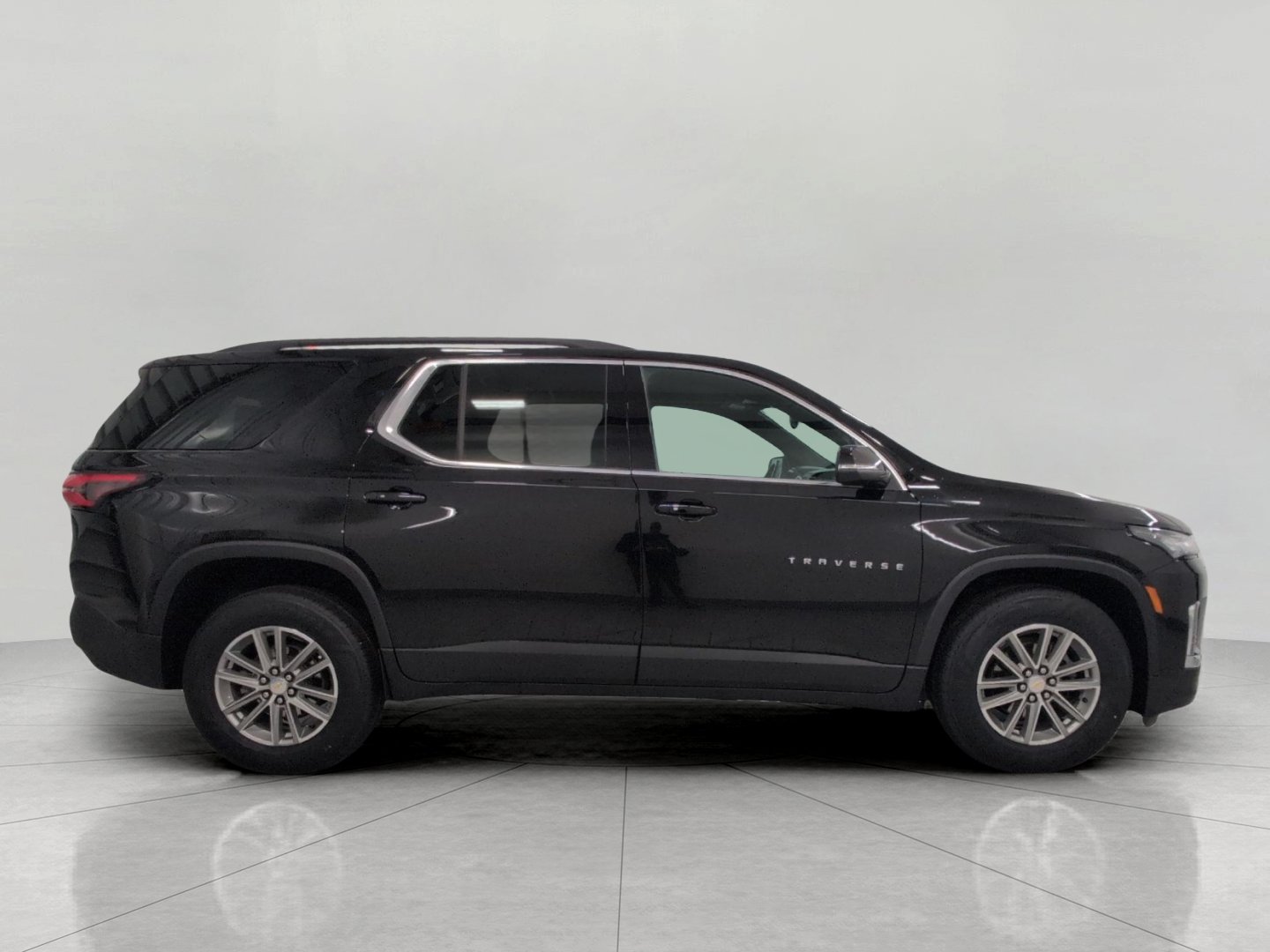 Used 2023 Chevrolet Traverse LT AWD/4WD image 12