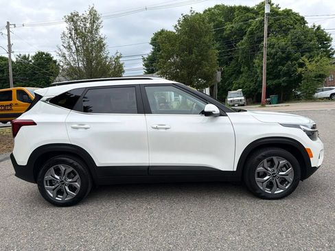 Certified 2024 Kia Seltos S AWD/4WD image 8