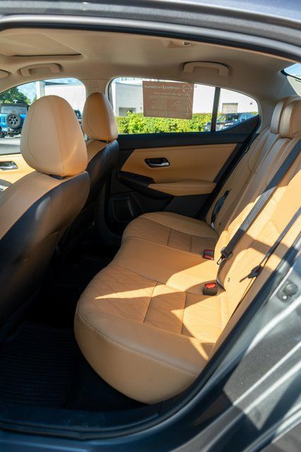 Certified 2023 Nissan Sentra SV w/ SV Premium Package FWD image 13