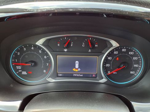Used 2021 Chevrolet Traverse LT FWD image 14