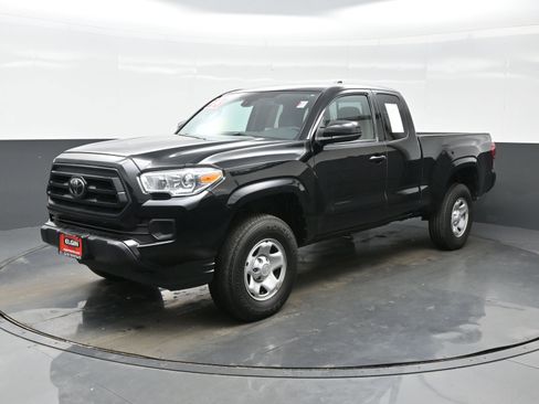 Used 2023 Toyota Tacoma SR w/ SR Convenience Package image 2