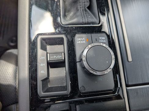 Used 2026 Toyota Tundra Platinum AWD/4WD image 23