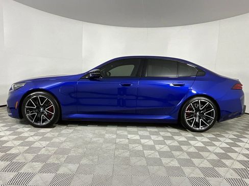 Used 2025 BMW M5 Base w/ M Driver's Package image 2