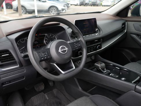 Used 2022 Nissan Rogue S FWD image 13