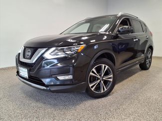 Used 2017 Nissan Rogue SL w/ SL Premium Package image 1
