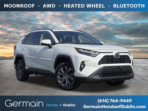 Used 2022 Toyota RAV4 XLE Premium image 1