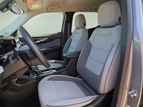 Used 2026 Chevrolet TrailBlazer LT w/ Convenience Package AWD/4WD image 17