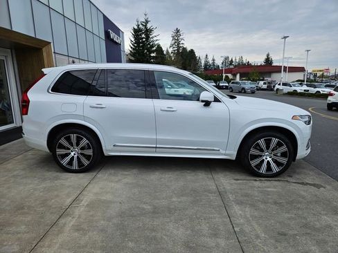 Certified 2024 Volvo XC90 T8 Plus w/ Protection Package Premier AWD/4WD image 4