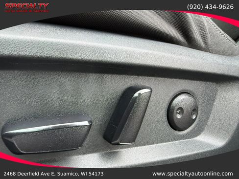 Used 2023 Nissan Rogue SV AWD/4WD image 32