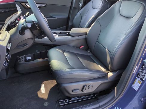 New 2025 Kia EV6 Wind image 19