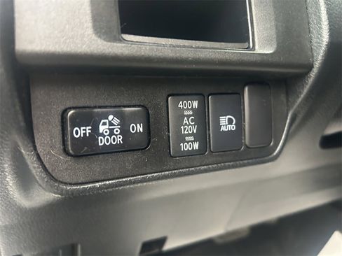 Used 2019 Toyota Tacoma TRD Off-Road image 13