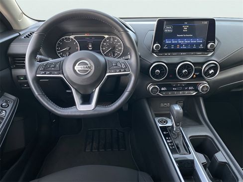 Used 2023 Nissan Sentra SV image 17