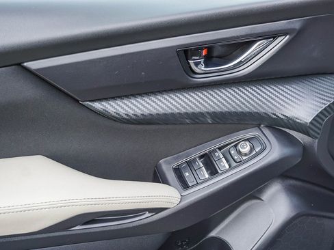 Used 2024 Subaru Ascent Premium w/ Convenience Package image 18