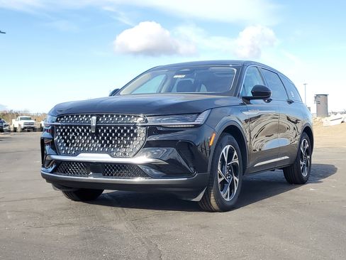 New 2026 Lincoln Nautilus Premier w/ Equipment Group 102A image 2