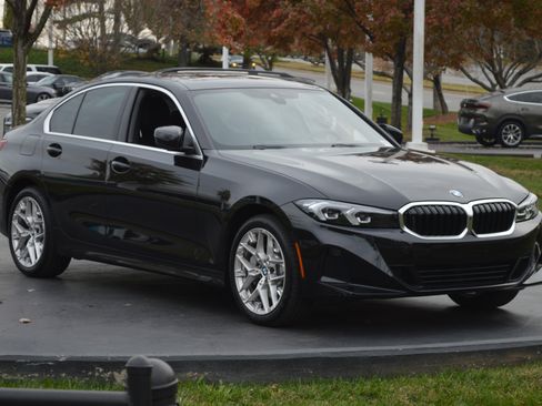 Used 2025 BMW 330i xDrive 330i xDrive w/ Convenience Package image 5