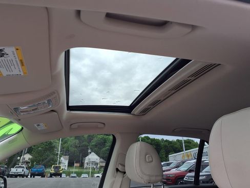 Used 2020 Mercedes-Benz GLE 450 4MATIC image 18