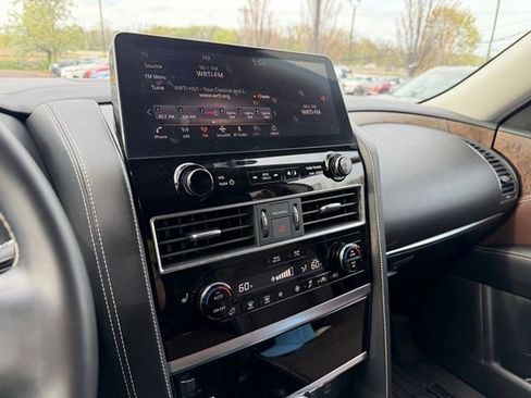 Certified 2024 INFINITI QX80 Premium Select w/ All-Season Package image 16