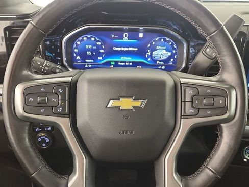 Used 2022 Chevrolet Silverado 1500 LT image 12