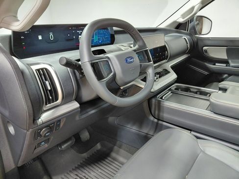 New 2025 Ford Expedition Max Active image 20