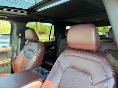 Certified 2024 Ford Expedition Limited AWD/4WD image 28