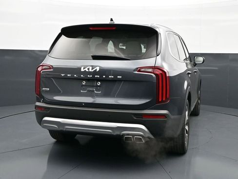 Used 2022 Kia Telluride EX w/ EX Premium Package AWD/4WD image 3