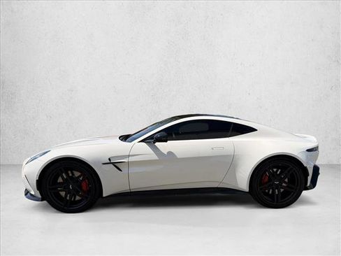 Used 2025 Aston Martin V8 Vantage Coupe RWD image 2