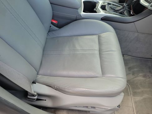 Used 2010 Cadillac SRX Luxury FWD image 19