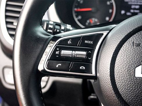 Used 2023 Kia Seltos S w/ Navigation Package image 18