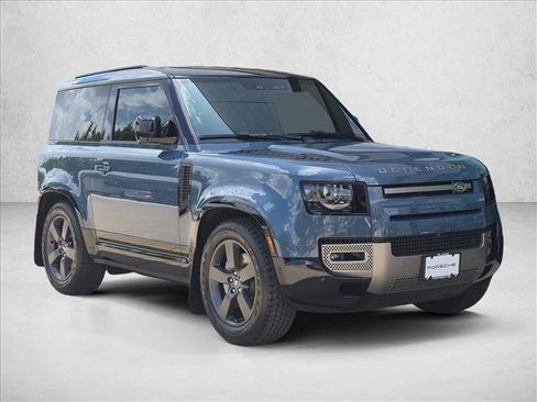 Used 2025 Land Rover Defender 90 X-Dynamic SE AWD/4WD image 7