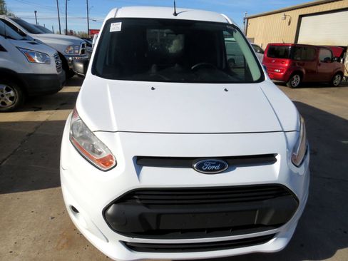 Used 2016 Ford Transit Connect XLT image 2