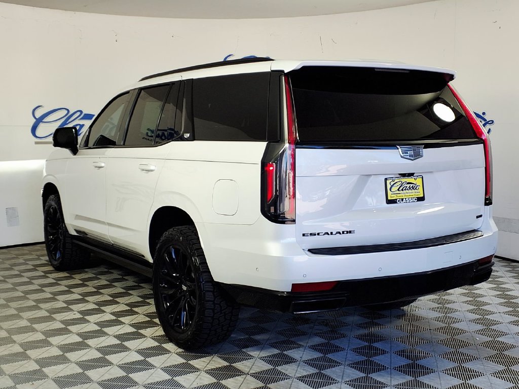 Used 2024 Cadillac Escalade Sport w/ LPO, ONYX Package AWD/4WD image 2