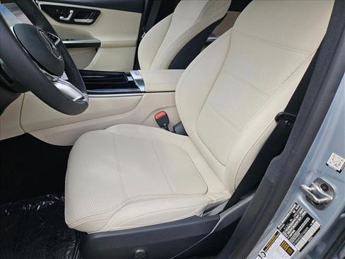Used 2026 Mercedes-Benz GLC 300 image 16