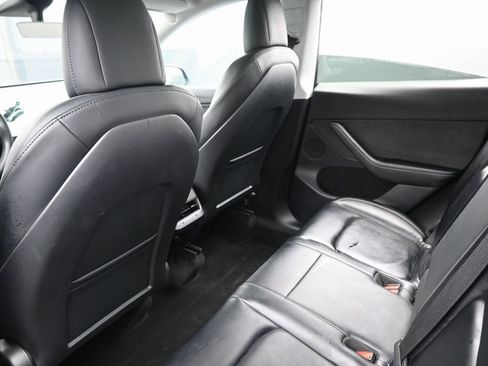 Used 2022 Tesla Model Y Performance image 29