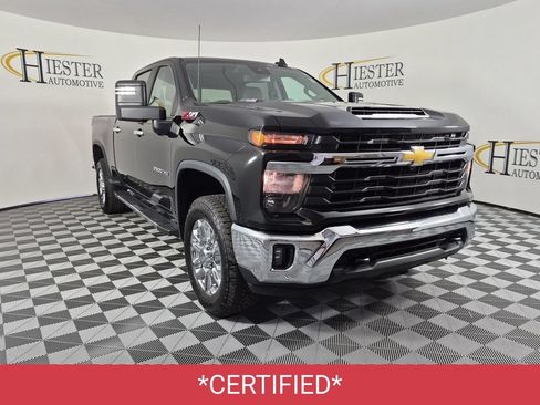 Used 2024 Chevrolet Silverado 2500 LT w/ All Star Edition AWD/4WD image 2