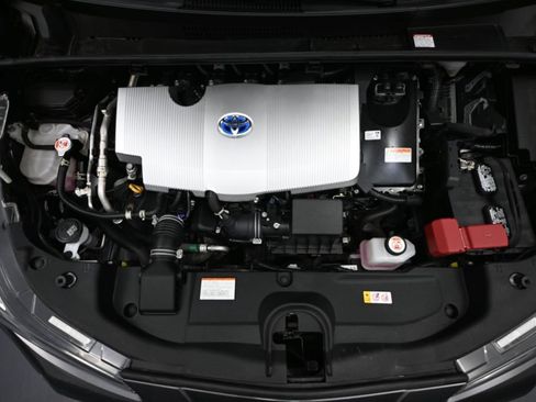 Used 2022 Toyota Prius LE FWD image 47