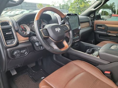 Used 2022 RAM 3500 Limited AWD/4WD image 19
