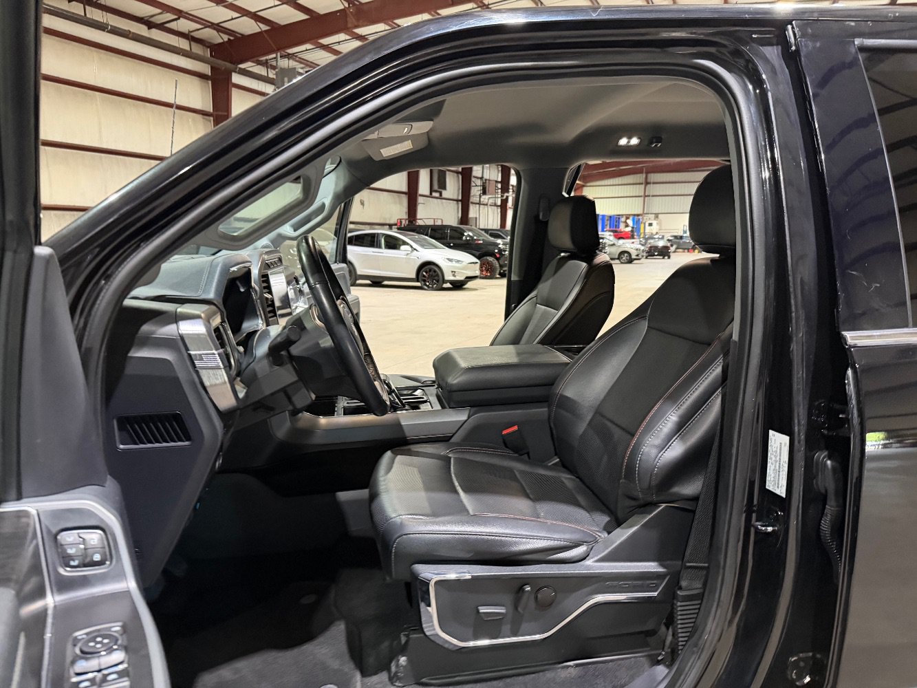 Used 2023 Ford F150 Lariat RWD image 14